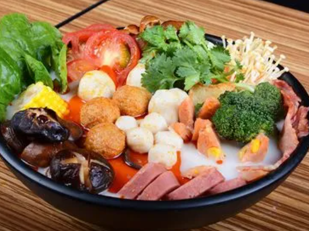 杭州開麻辣燙店一年利潤能賺多少錢?開店5年真實(shí)賺錢經(jīng)歷
