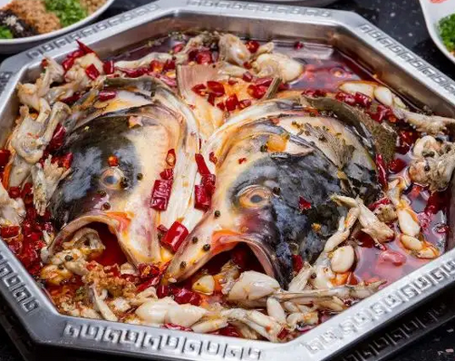 開一家美蛙魚頭火鍋店費用要投資多少錢?50㎡店面投資8萬足夠了