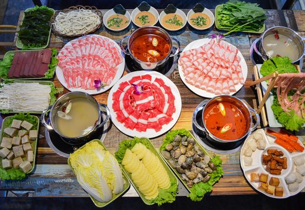 成都開(kāi)家涮烤店投資大概要多少錢(qián)?【15萬(wàn)詳細(xì)預(yù)算表最新】