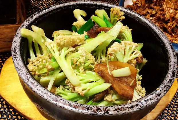石鍋菜店利潤(rùn)率一般是多少？毛利潤(rùn)率至少55%賺錢(qián)暴漲50倍3大訣竅
