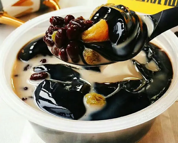 在天津開家燒仙草店利潤怎么樣?30萬外債1年輕松還清