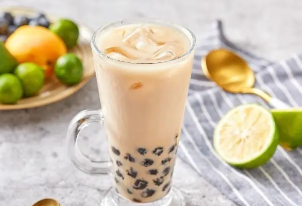 開奶茶店利潤大嗎?奶茶店高達(dá)60%利潤率怎么算的？