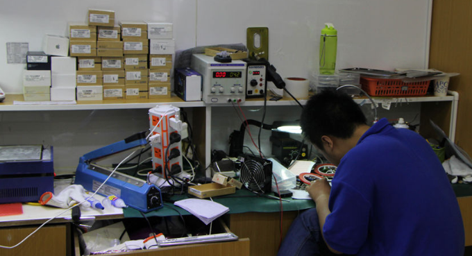 手機(jī)維修開(kāi)店，加盟省心賺錢(qián)