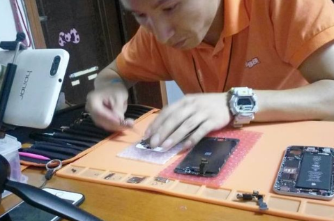 開手機(jī)維修店？先來看看這些手機(jī)維修加盟店品牌！