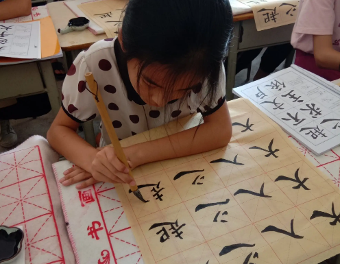 書法練字班加盟費(fèi)多少錢?創(chuàng)業(yè)首選好項(xiàng)目!