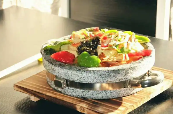 石鍋菜店加盟費(fèi)用分析，開(kāi)店前這些細(xì)節(jié)一定要注意！