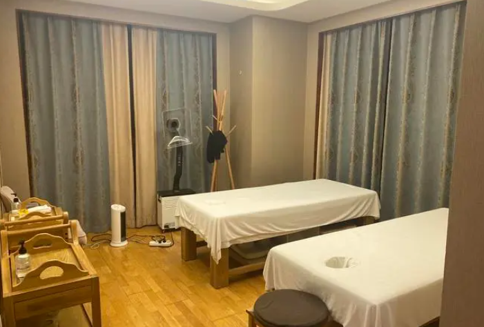 加盟推拿養(yǎng)生館，享受健康管理市場(chǎng)的大蛋糕