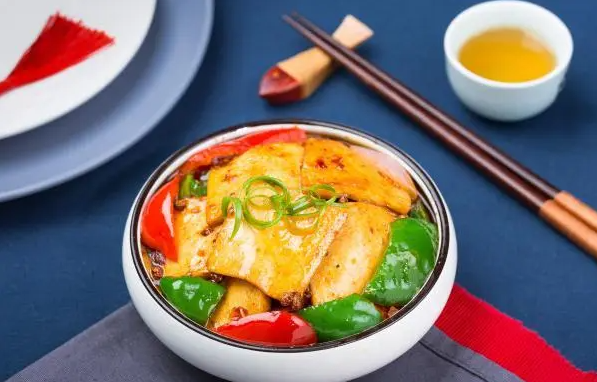 小碗菜加盟大概要投資多少？投資低門檻創(chuàng)業(yè)好選擇！