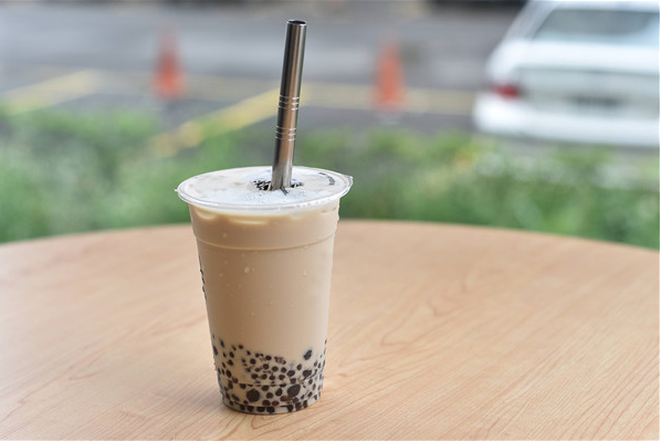 如何找到奶茶店加盟電話號(hào)碼？