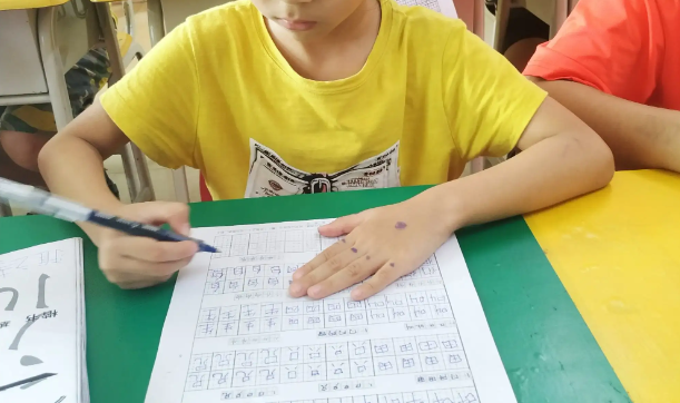 書法練字班加盟多少錢一年?如何評估書法練字班加盟項目的投資風險