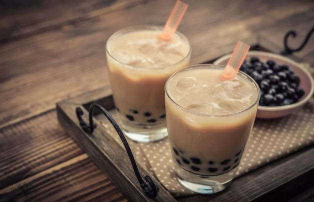 如何正確評估奶茶加盟費的投資風(fēng)險？