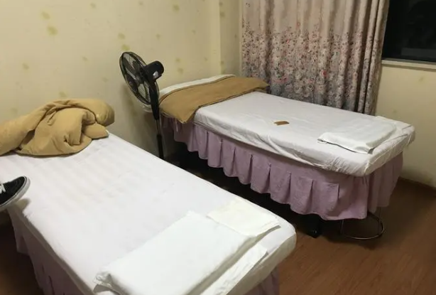 如何開一家推拿養(yǎng)生館?加盟費用分析大揭秘!