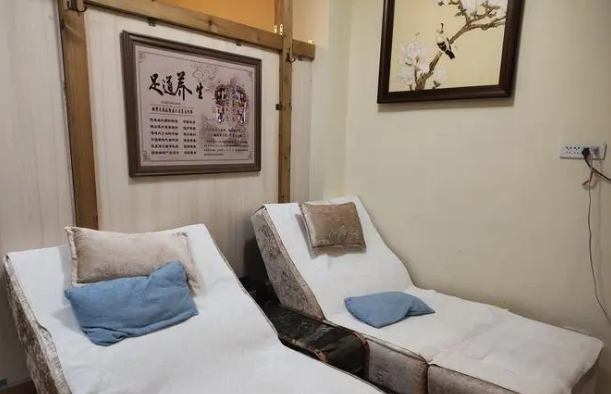 揭秘推拿養(yǎng)生館加盟費(fèi)的成本構(gòu)成及利潤預(yù)估！