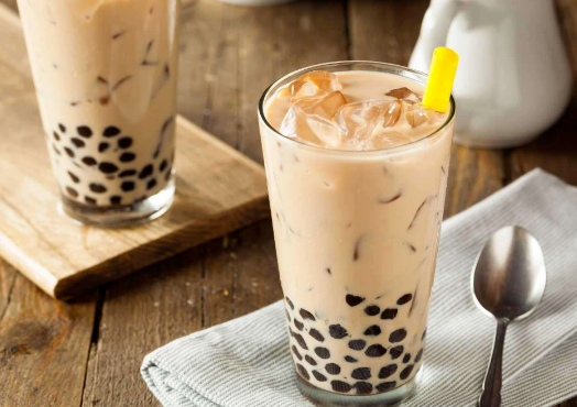 奶茶加盟需要大概多少錢？開設(shè)一家奶茶店需要考慮的成本和細(xì)節(jié)