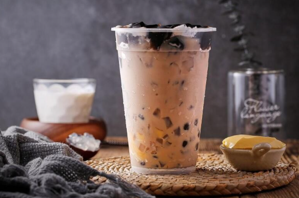 開一家奶茶加盟店，你需要了解的費(fèi)用和技巧