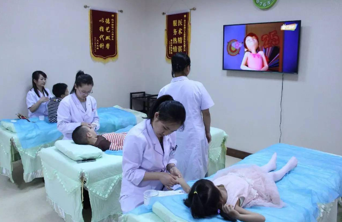 小兒推拿店加盟費(fèi)需要多少錢(qián)？共創(chuàng)健康童年